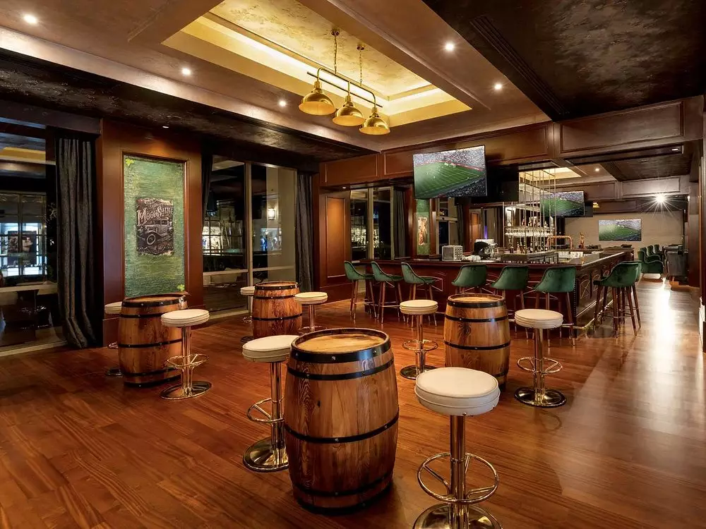 بار هتل ریکسوس پریمیوم بلک